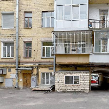 Лофт 100 М2 - Три Раздельных Спальни Улица Бассейная 13 Метро Дворец Спорта Kyiv Exterior photo
